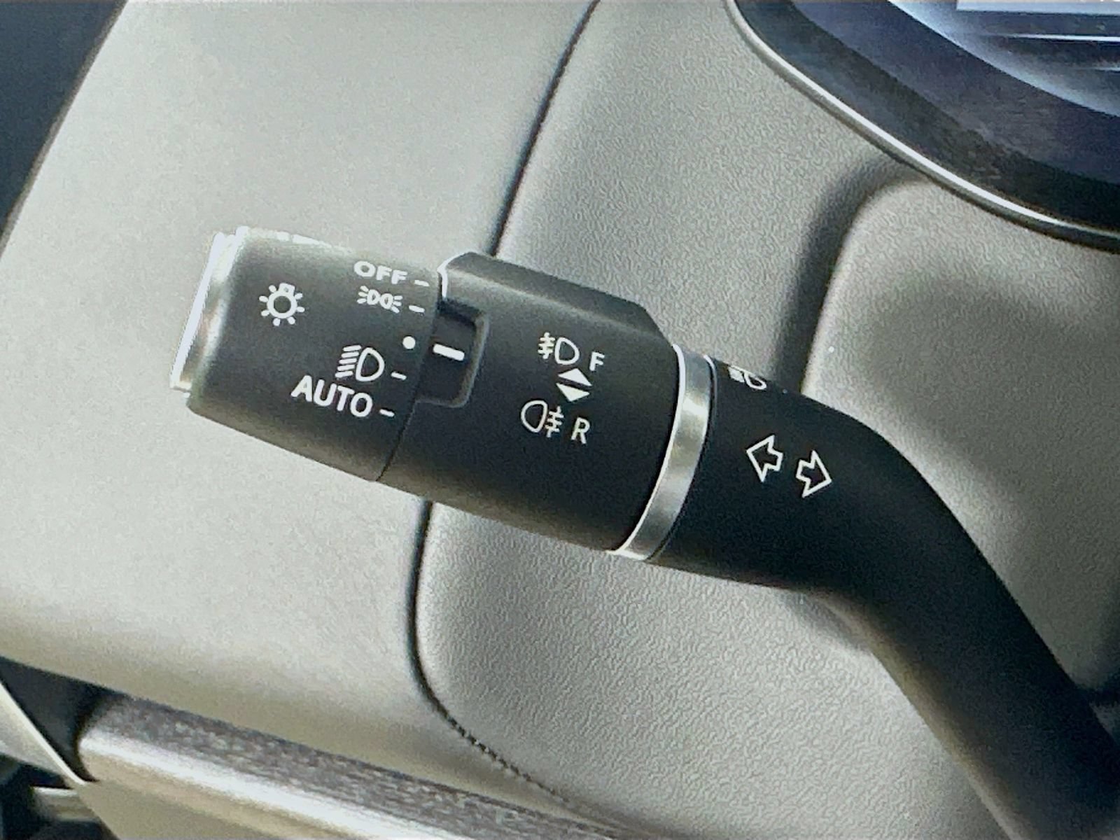 Used 2023 Land Rover Range Rover Long Wheelbase Autobiography AWD/4WD image 19