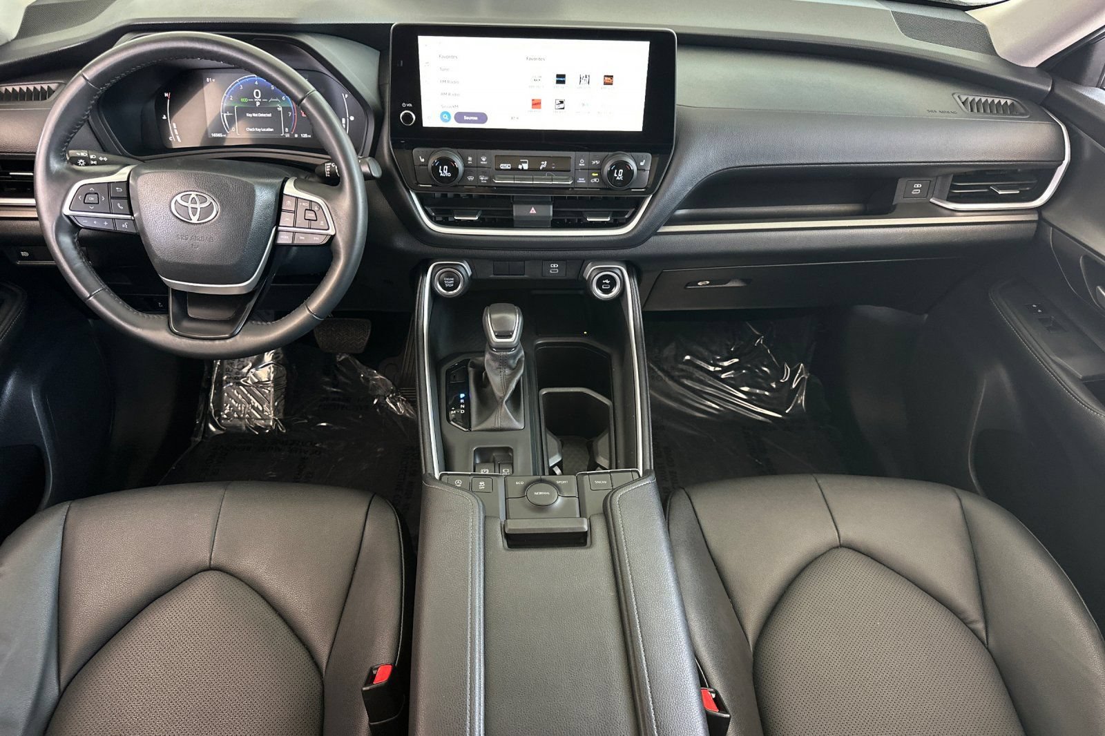 Used 2024 Toyota Grand Highlander FWD image 16
