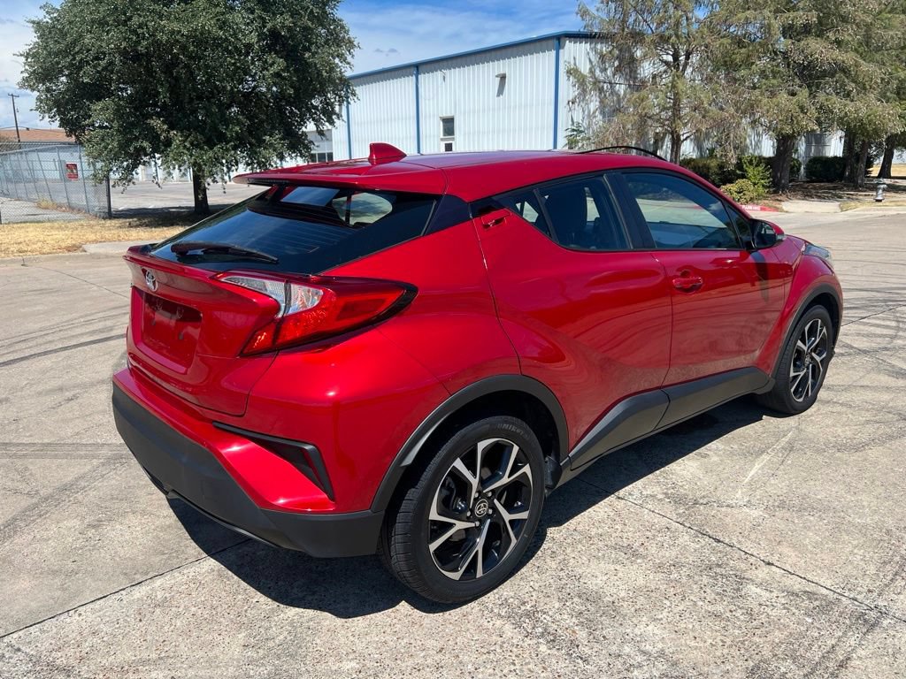 Used 2022 Toyota C-HR XLE FWD image 13
