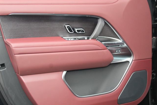 New 2026 Land Rover Range Rover SE image 21