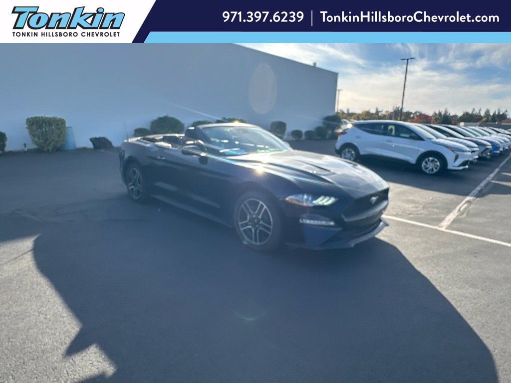 Used 2021 Ford Mustang Premium RWD image 1