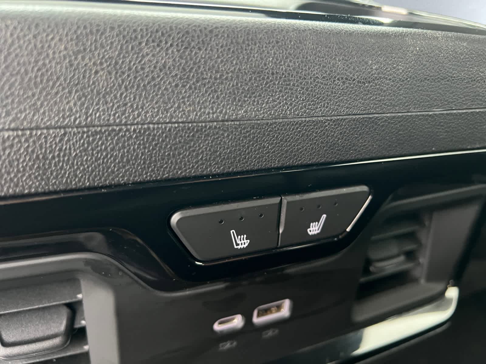 Used 2022 GMC Sierra 1500 AT4X image 14