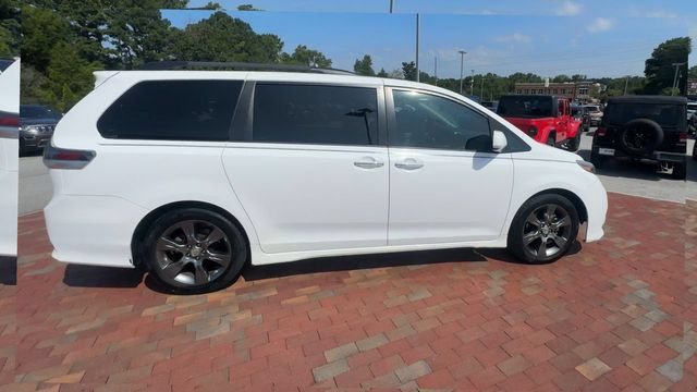 Used 2015 Toyota Sienna SE w/ SE Preferred Package FWD image 3