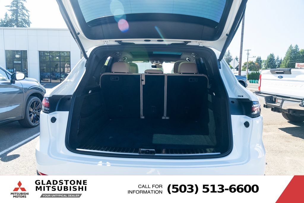 Used 2021 Porsche Cayenne AWD/4WD image 8
