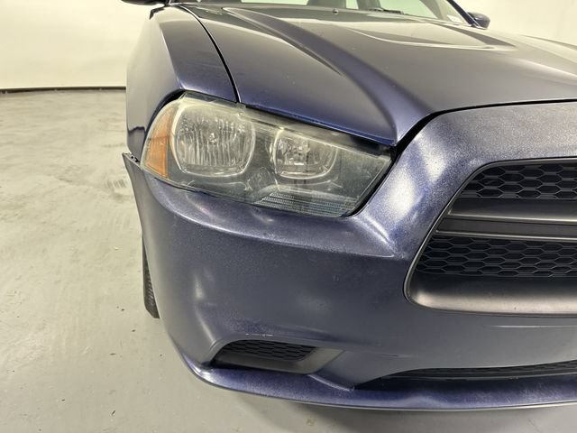 Used 2013 Dodge Charger SE RWD image 26