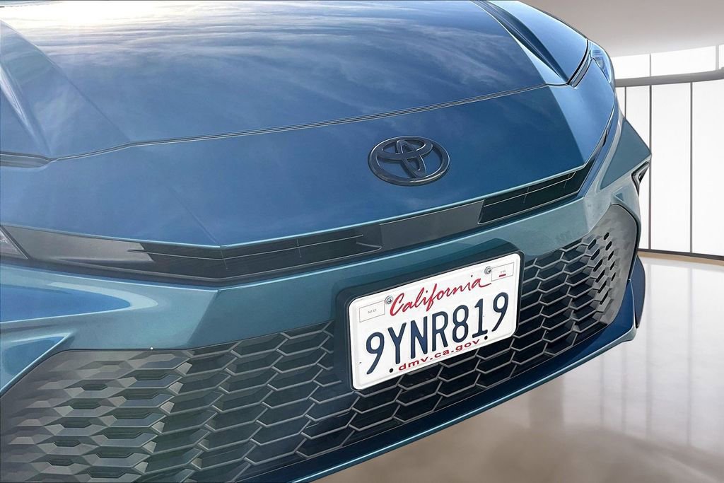 Used 2026 Toyota Camry SE w/ Multimedia Upgrade Package FWD image 31