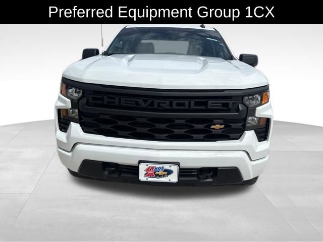 Used 2024 Chevrolet Silverado 1500 Custom image 2
