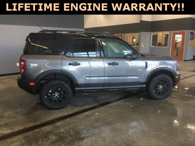 Used 2025 Ford Bronco Sport Badlands image 10