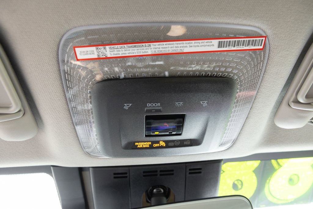 Used 2026 Toyota Prius Plug-In Hybrid image 24