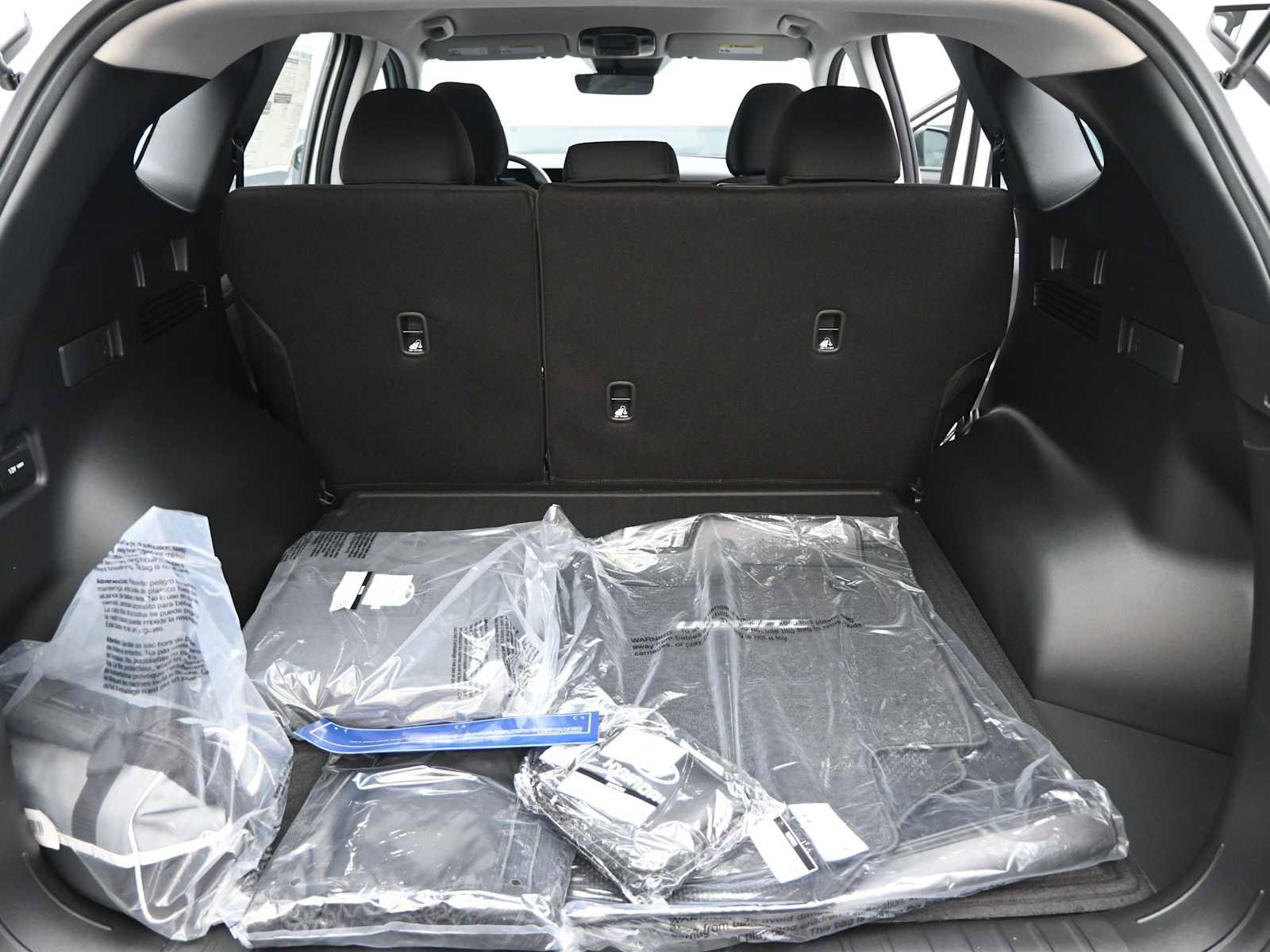 New 2026 Hyundai Tucson SE image 14