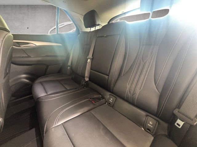 Used 2024 Buick Envision Avenir AWD/4WD image 28