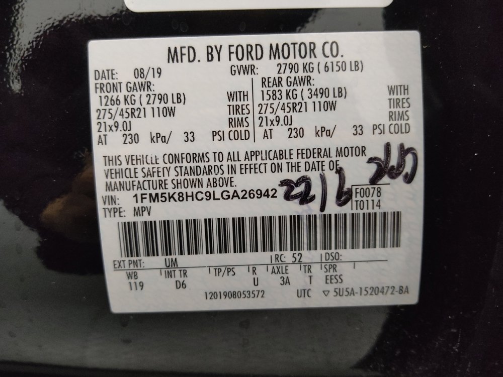 Used 2020 Ford Explorer Platinum w/ Premium Technology Package AWD/4WD image 33