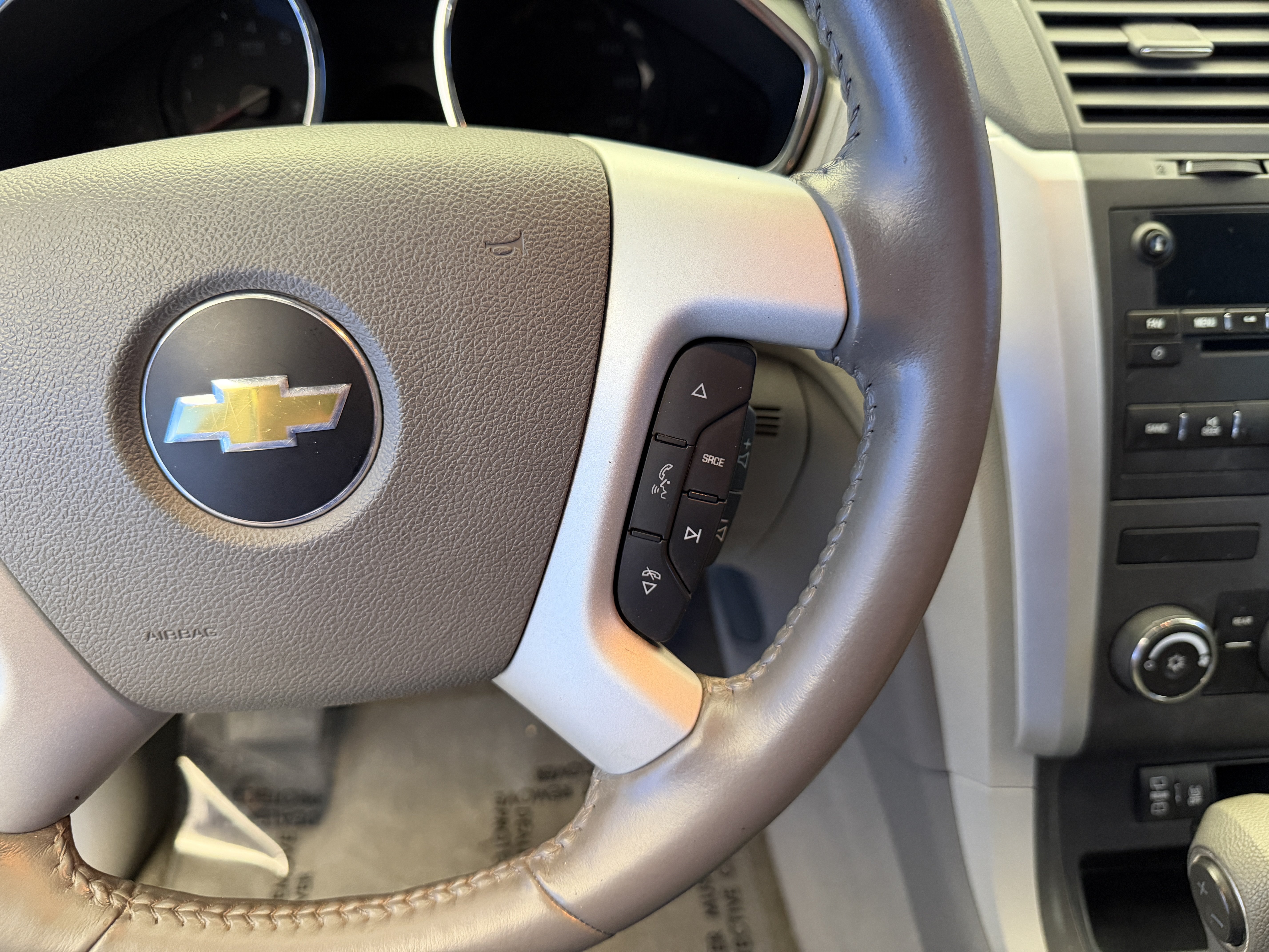 Used 2012 Chevrolet Traverse LS FWD image 16