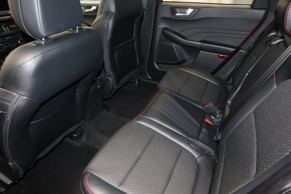 Certified 2025 Ford Escape ST-Line w/ Cold Weather Package image 21