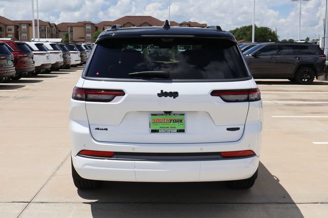 New 2026 Jeep Grand Cherokee L Summit w/ Obsidian Package AWD/4WD image 5