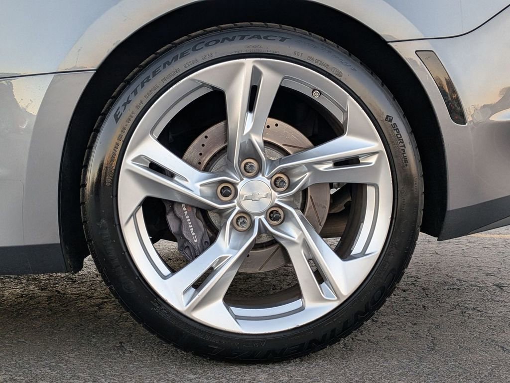 Used 2020 Chevrolet Camaro SS image 11