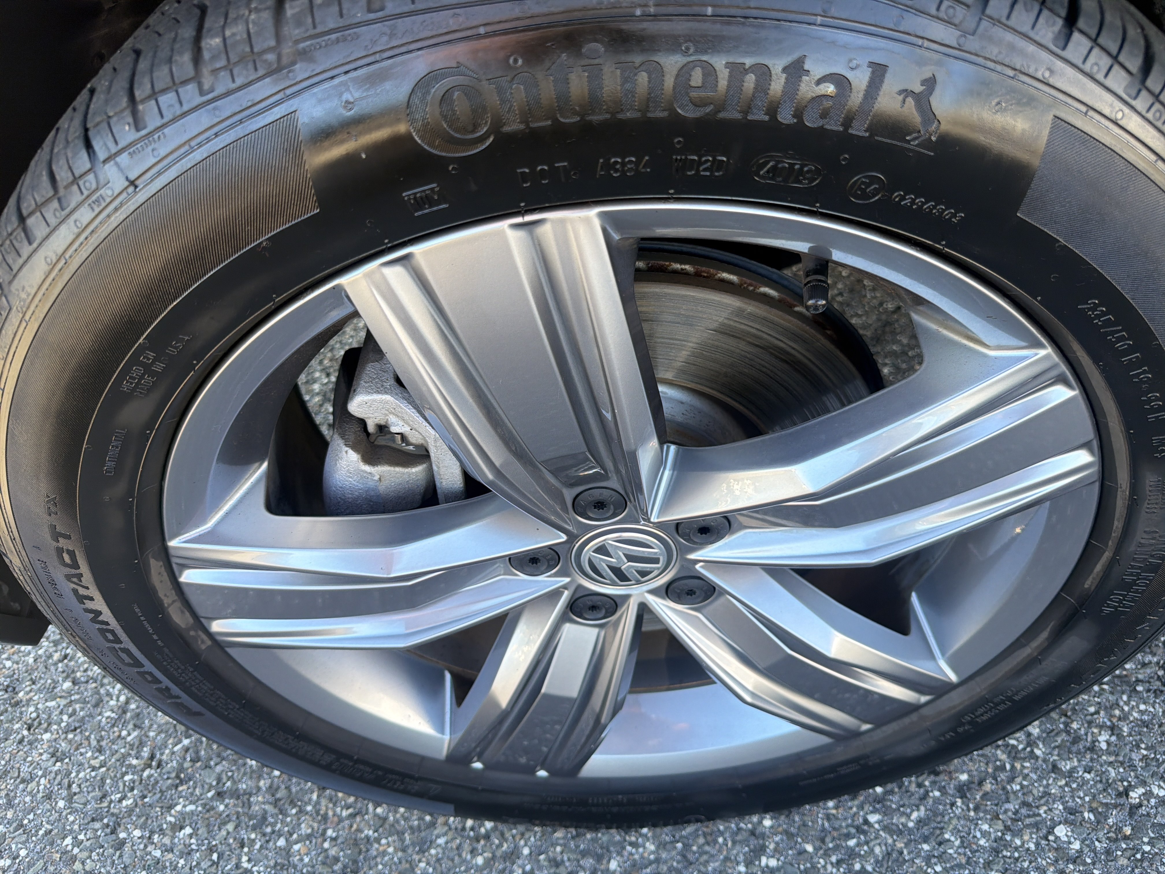 Certified 2020 Volkswagen Tiguan SEL AWD/4WD image 4