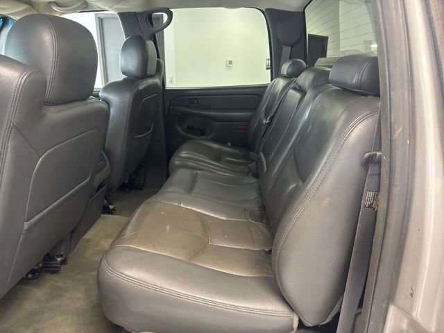Used 2005 Chevrolet Silverado 3500 LT w/ Heavy-Duty Power Package image 19