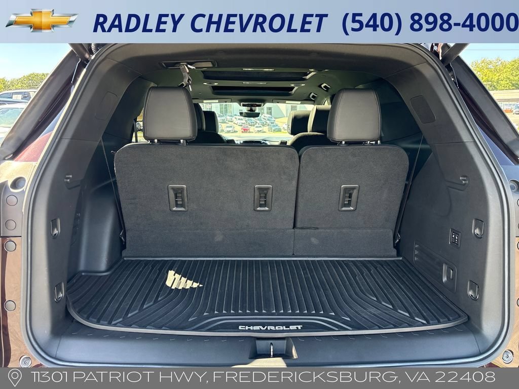 Used 2023 Chevrolet Traverse High Country w/ LPO, Cargo Package AWD/4WD image 16