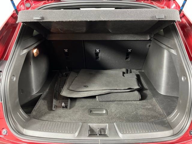 Used 2024 Chevrolet Trax RS w/ Sunroof Package FWD image 47