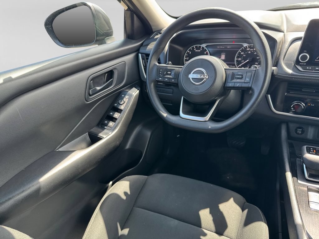 Used 2024 Nissan Rogue S AWD/4WD image 19