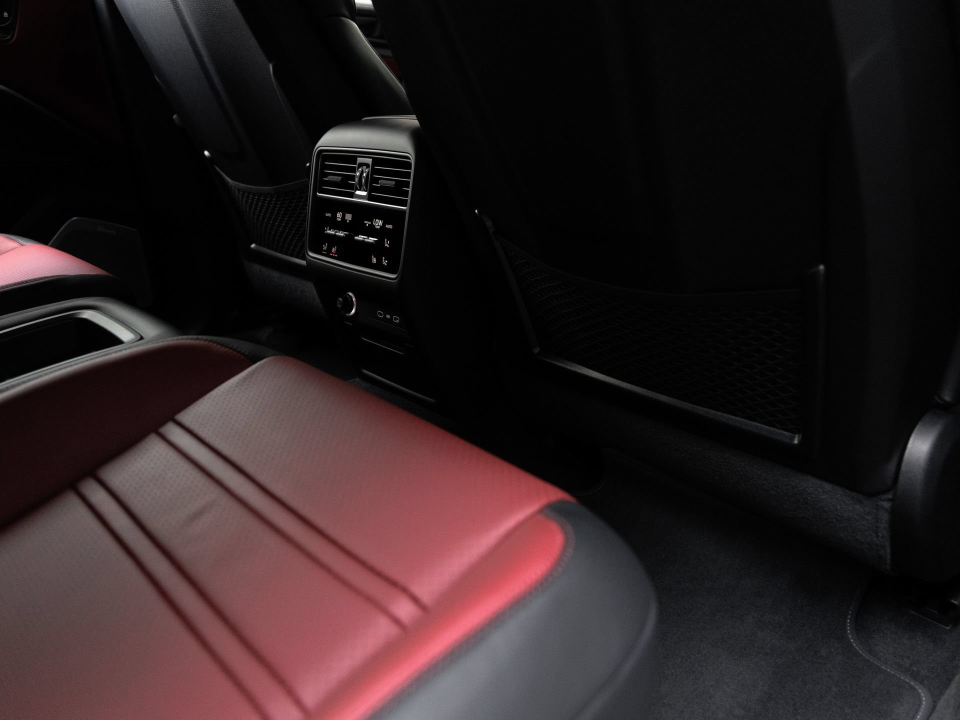 New 2026 Porsche Cayenne Turbo GT AWD/4WD image 36