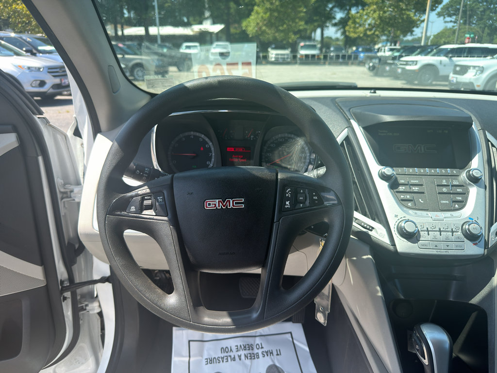 Used 2015 GMC Terrain SLE FWD image 13