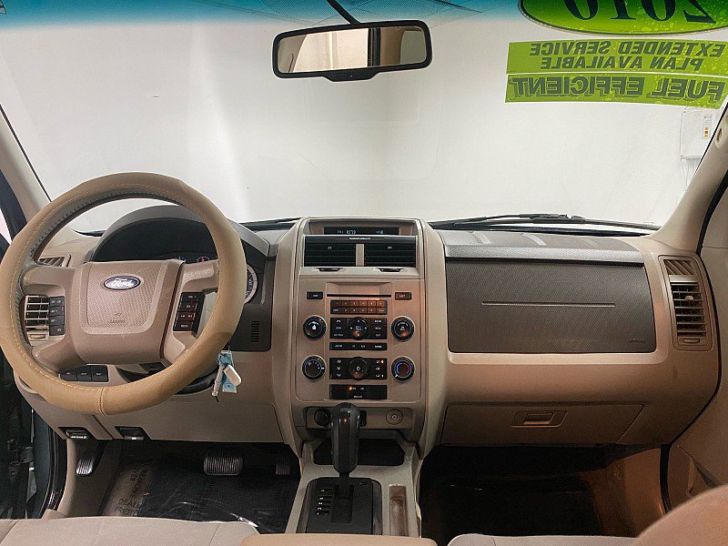 Used 2010 Ford Escape XLT image 16
