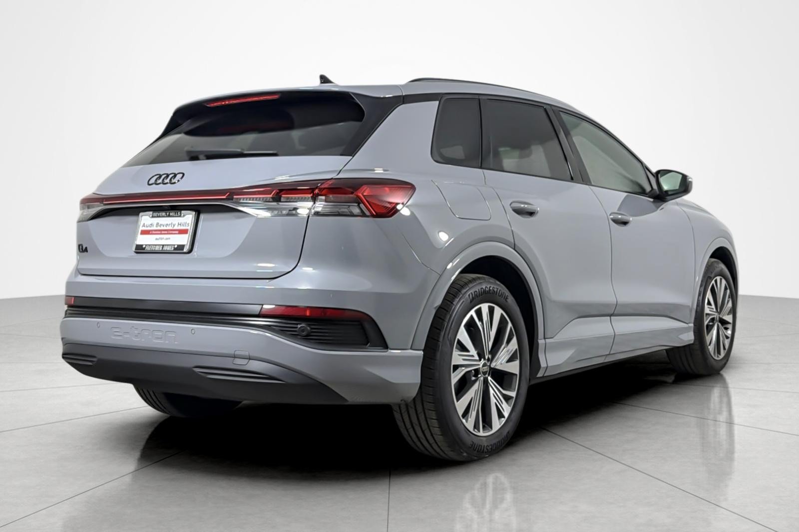 Used 2025 Audi Q4 e-tron Premium w/ Convenience Package RWD image 5