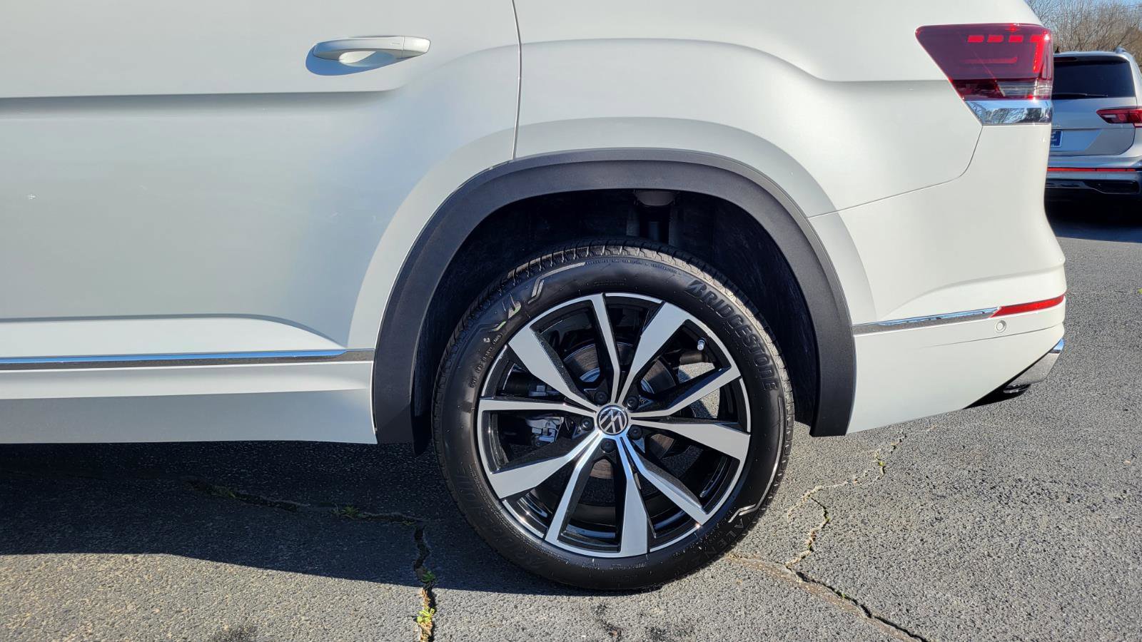 New 2026 Volkswagen Atlas SEL Premium R-Line image 14