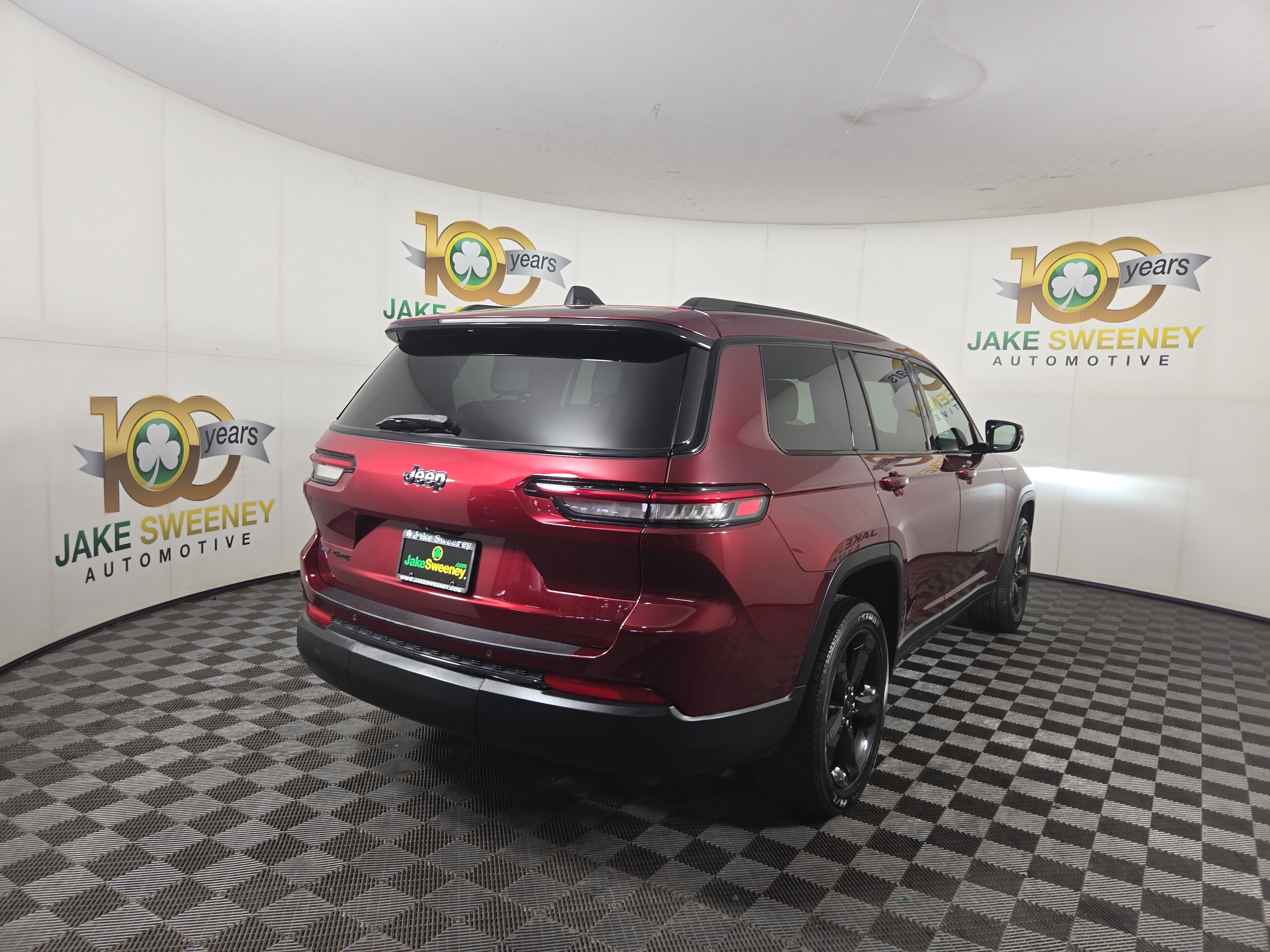 Used 2023 Jeep Grand Cherokee L Laredo AWD/4WD image 9