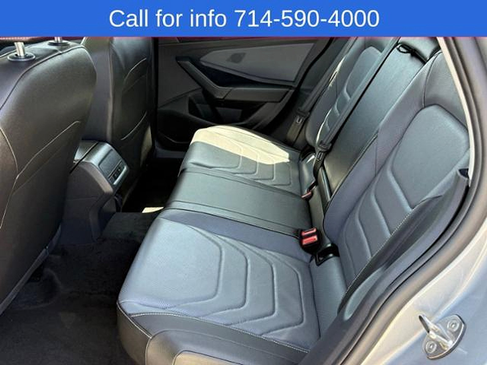 Used 2025 Volkswagen Jetta SEL FWD image 26