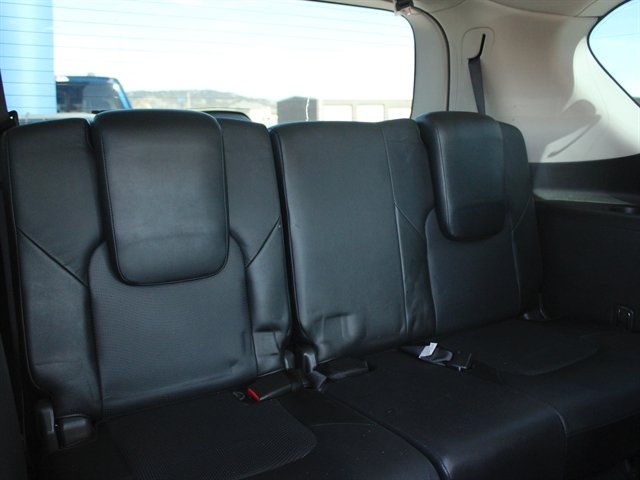 Used 2017 INFINITI QX80 4WD w/ Driver Assistance Package image 27