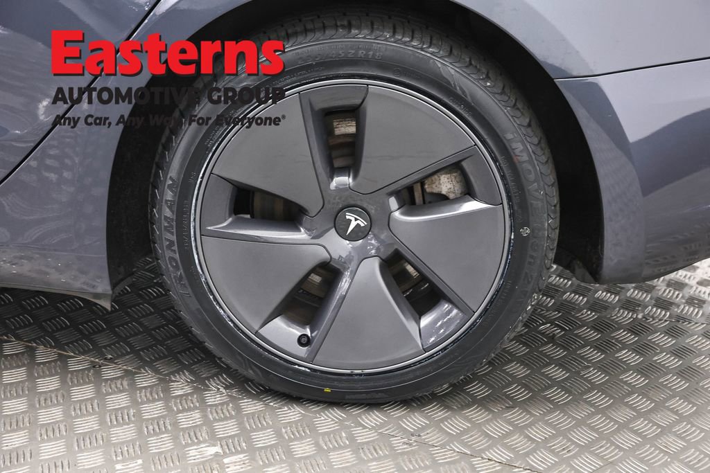 Used 2023 Tesla Model 3 Standard Range RWD image 29