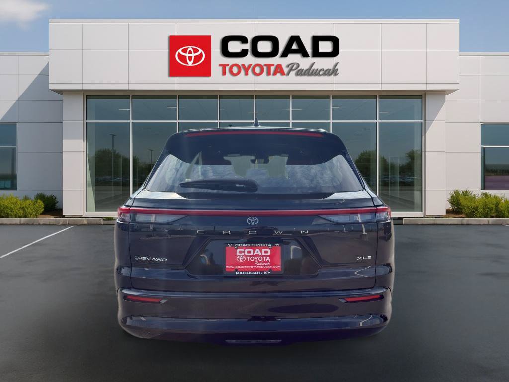 Certified 2025 Toyota Crown Signia AWD/4WD image 4