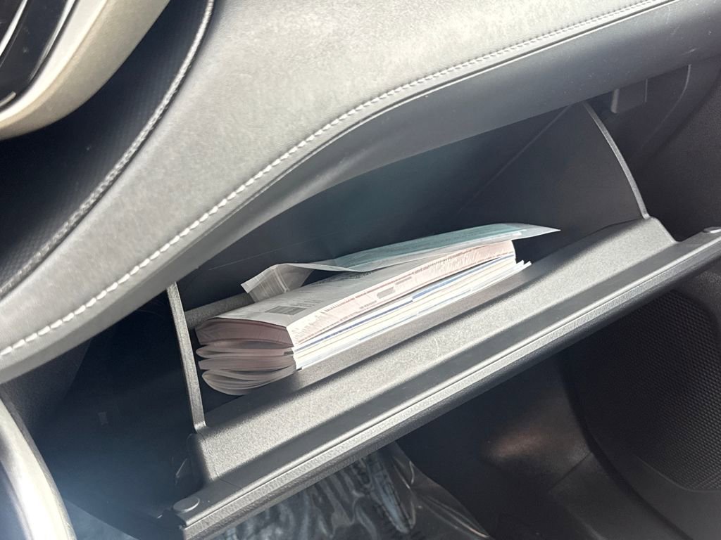 Used 2024 Toyota Highlander LE image 31