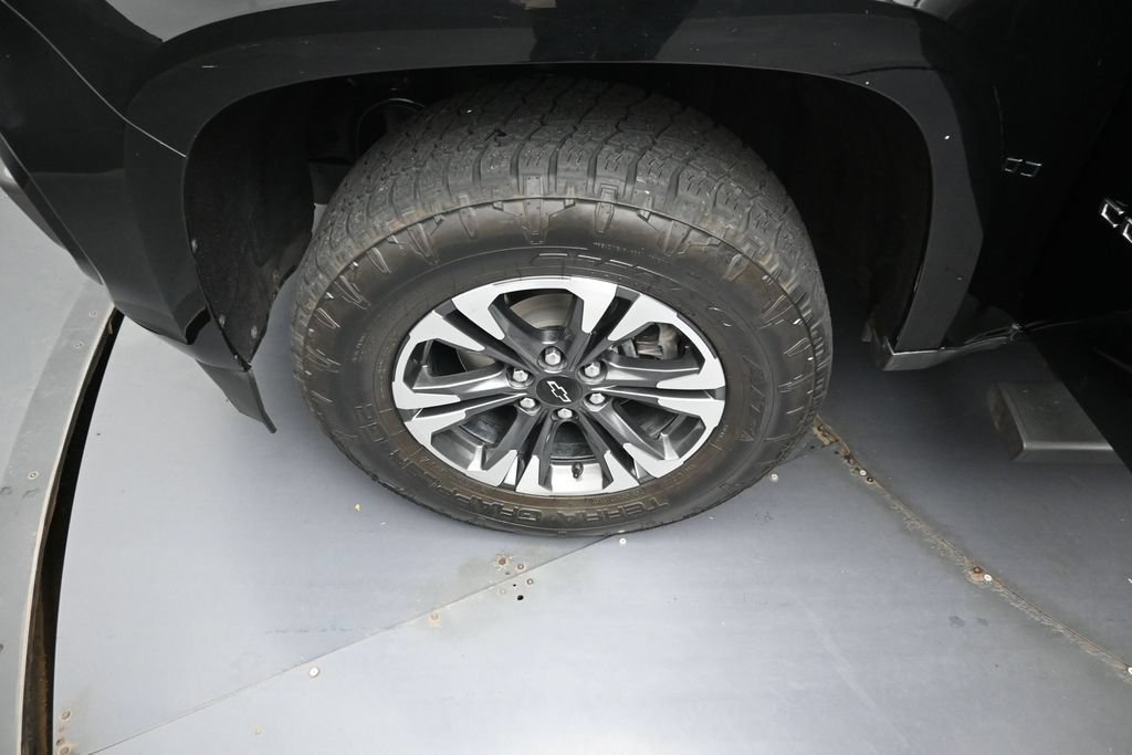 Used 2022 Chevrolet Colorado Z71 w/ Safety Package AWD/4WD image 34