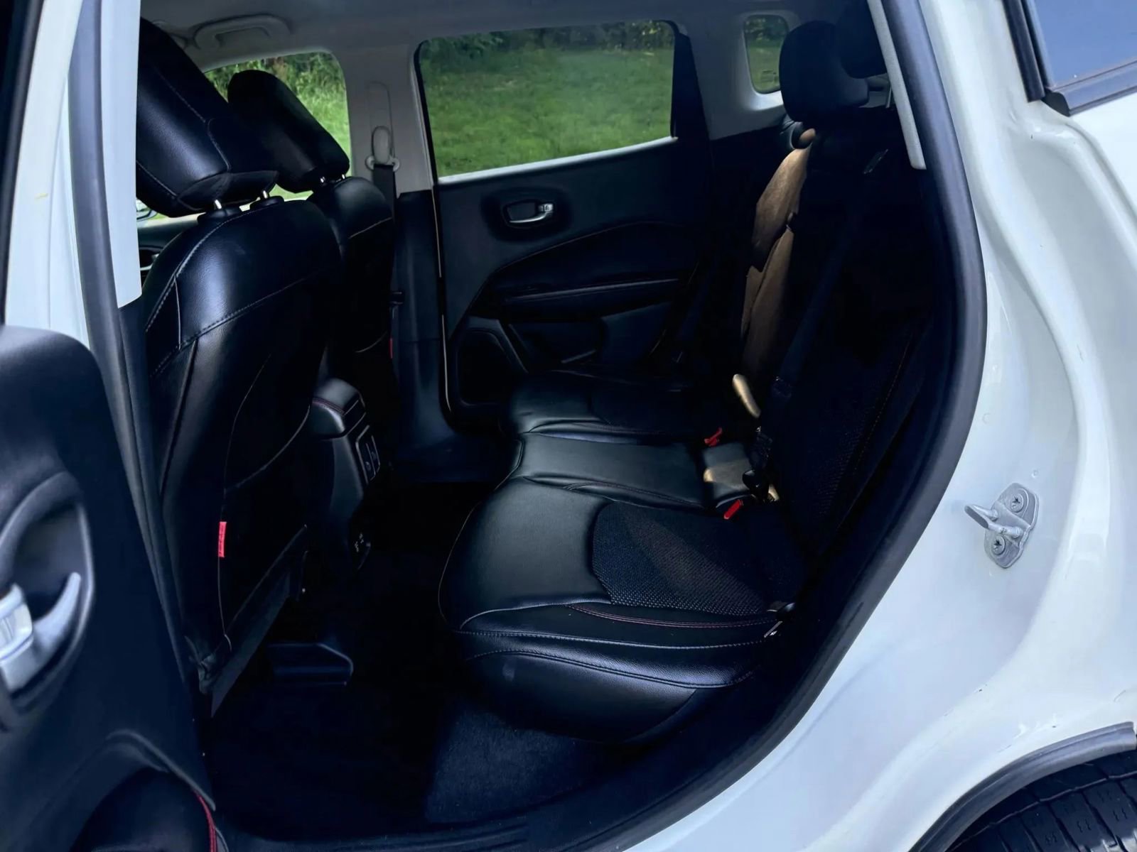 Used 2018 Jeep Compass Trailhawk AWD/4WD image 21