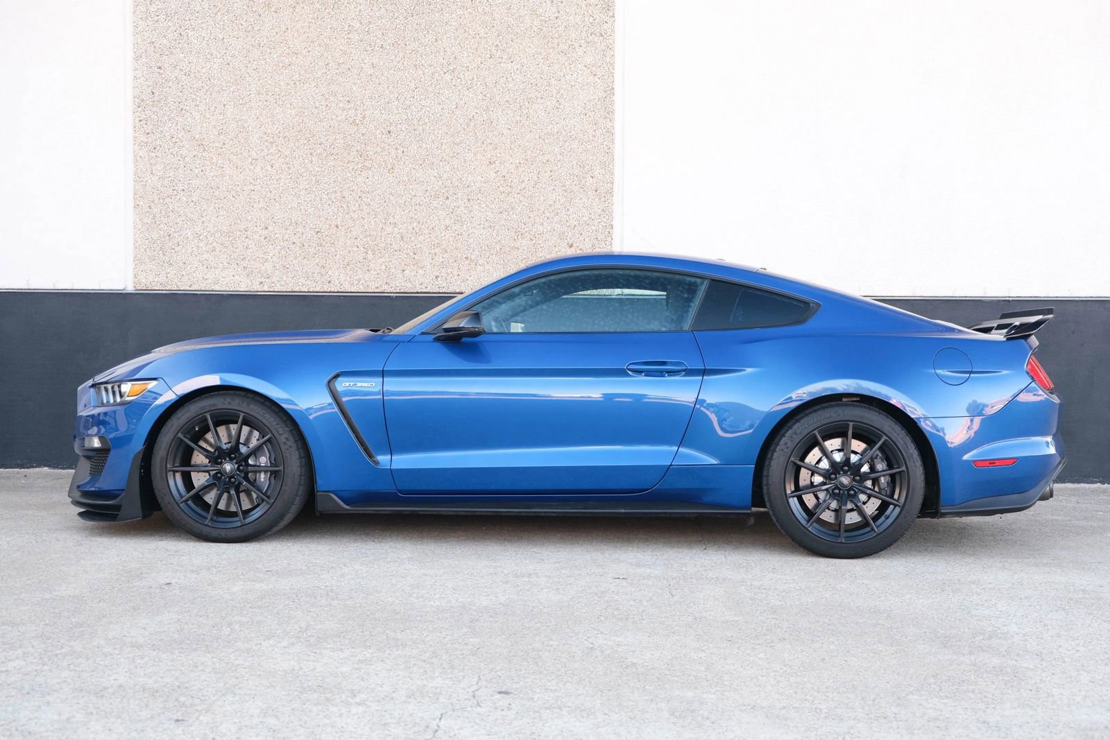 Used 2017 Ford Mustang Shelby GT350 w/ Electronics Package image 6