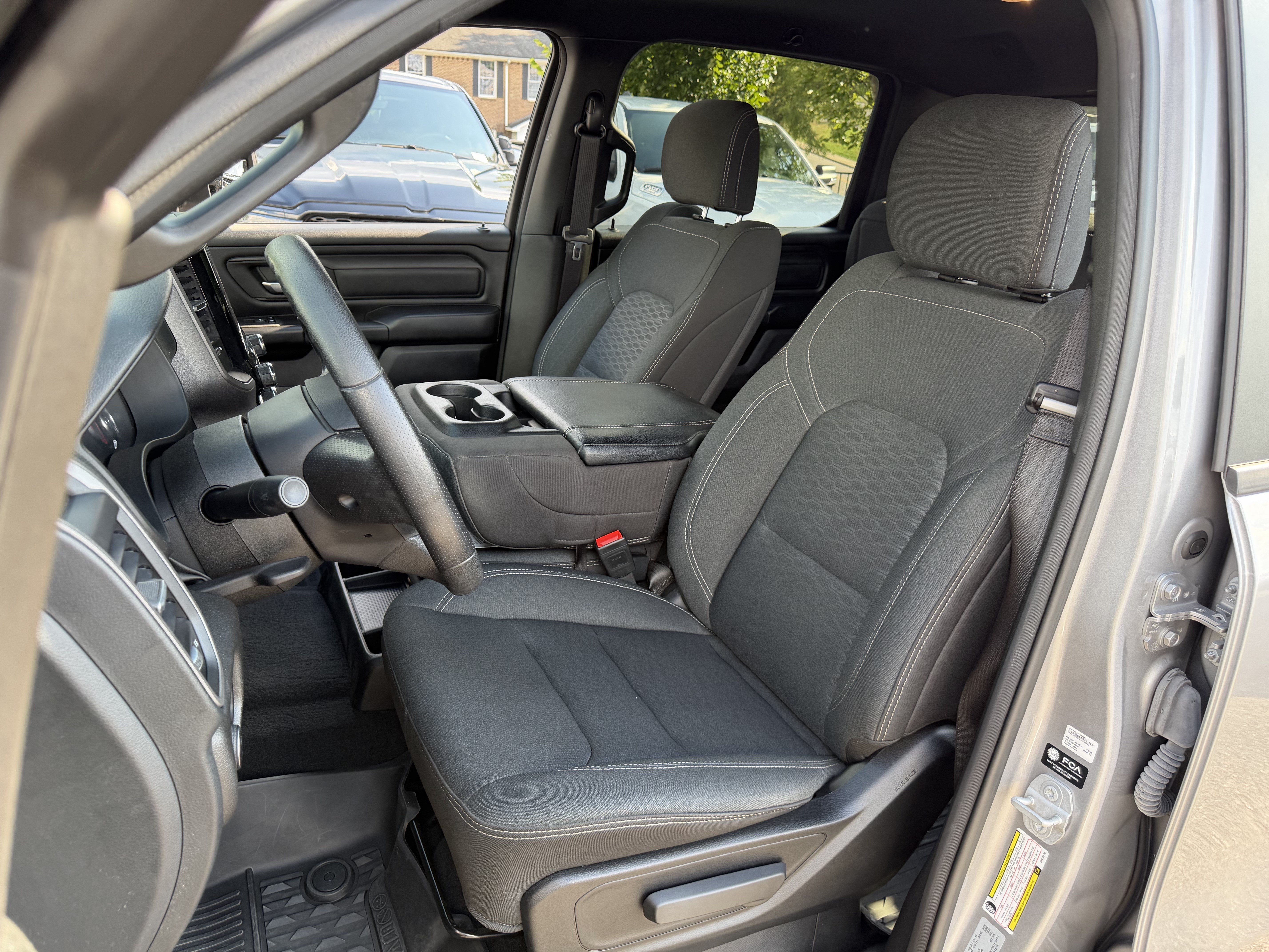 Used 2025 RAM 1500 Warlock AWD/4WD image 16