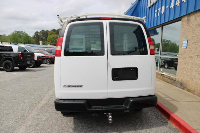 Used 2019 Chevrolet Express 2500 w/ Driver Convenience Package RWD image 5