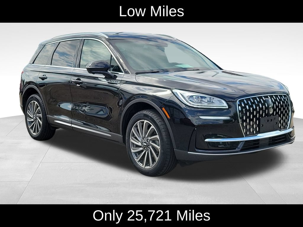 Used 2024 Lincoln Corsair Reserve w/ Equipment Group 201A AWD/4WD image 2
