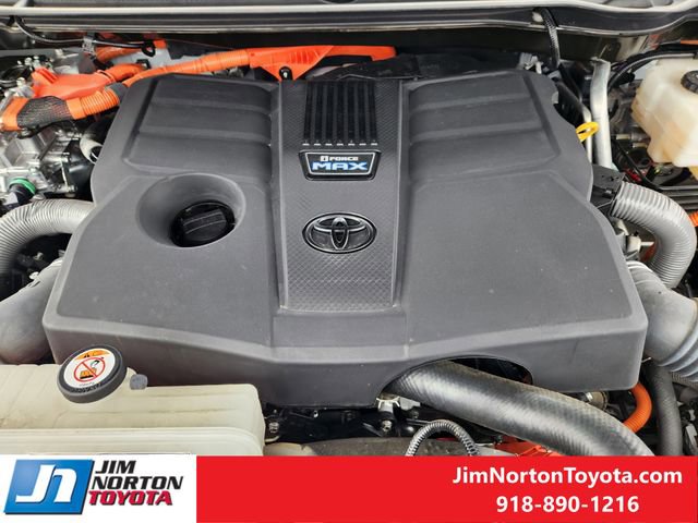 Used 2024 Toyota Sequoia Platinum image 32