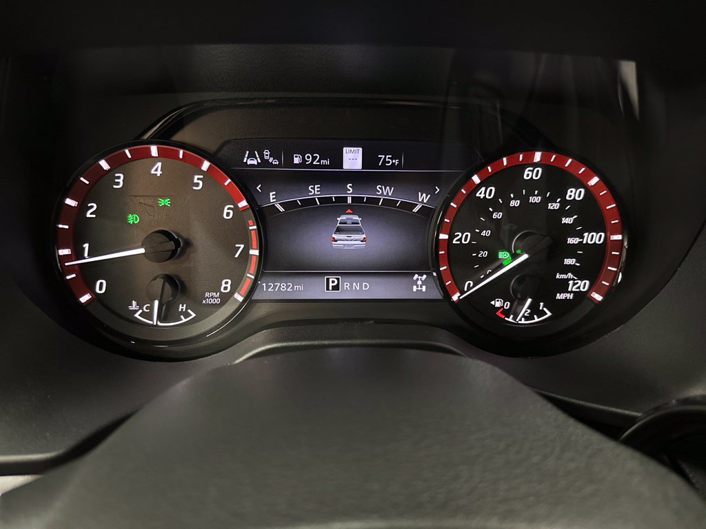 Used 2024 Nissan Titan PRO-4X w/ Pro-4x Convenience Package AWD/4WD image 27
