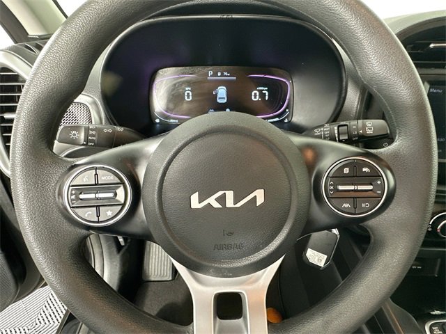 Used 2023 Kia Soul LX image 18