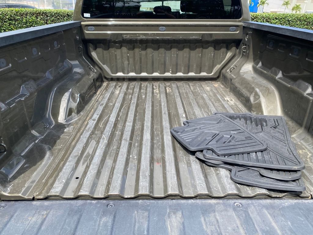 Used 2024 Chevrolet Colorado W/T image 10