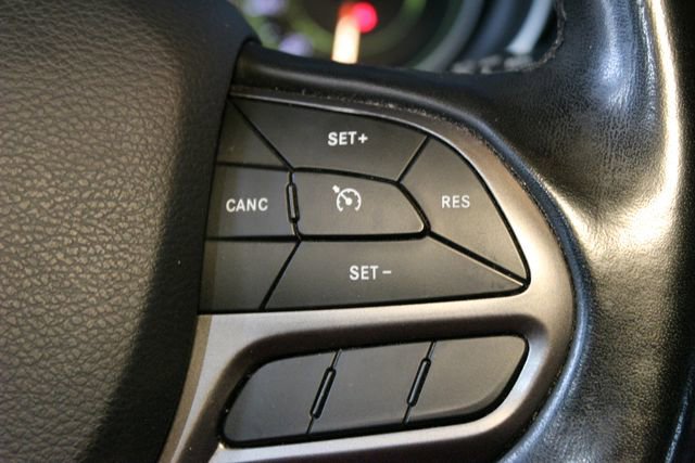 Used 2020 Jeep Cherokee Limited AWD/4WD image 22