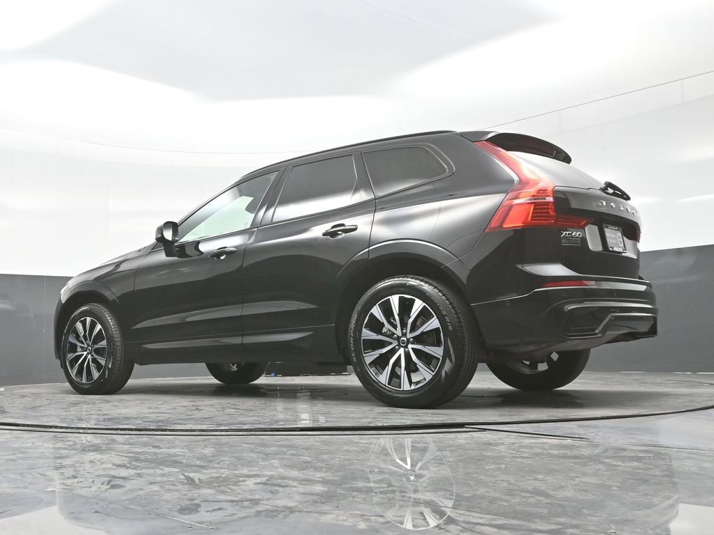 Used 2025 Volvo XC60 B5 Plus w/ Climate Package AWD/4WD image 30