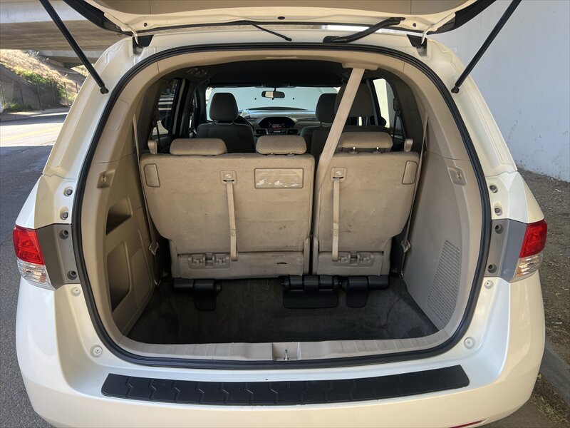 Used 2015 Honda Odyssey LX image 21