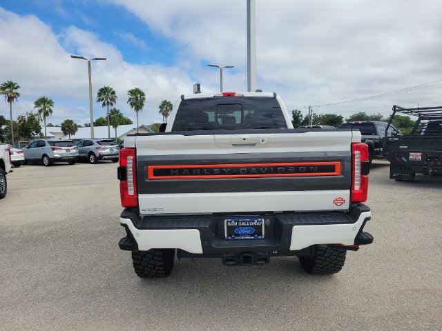 Certified 2024 Ford F250 Lariat w/ Lariat Ultimate Package AWD/4WD image 5